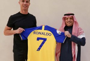 کریستیانو رونالدو النصر با باشگاه فوتبال النصر عربستان سعودی قرارداد امضا کرد
